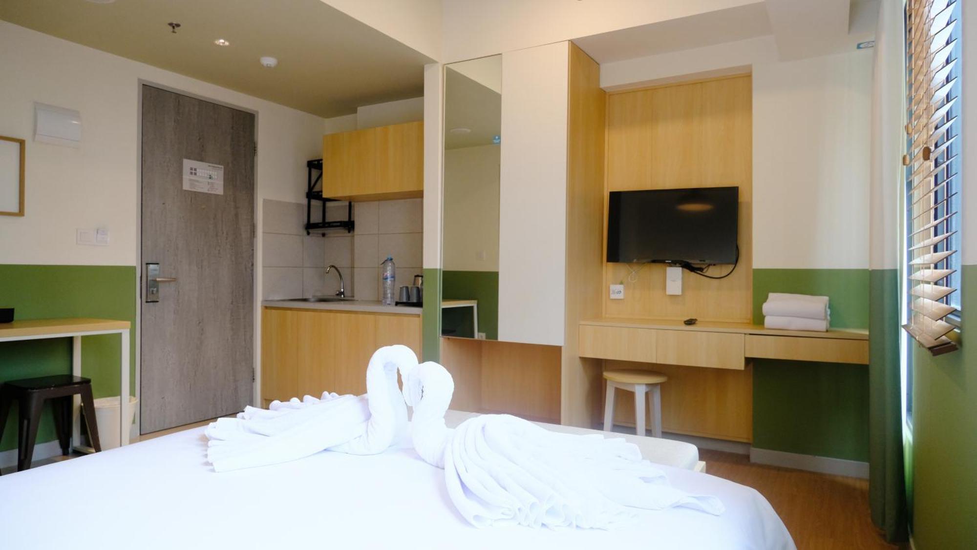 Hotel Osaka Pik2 Tangerang Exterior photo